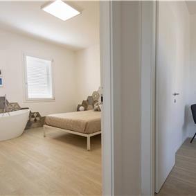 3 bedroom villa with pool, Alcamo, sleeps 5-6